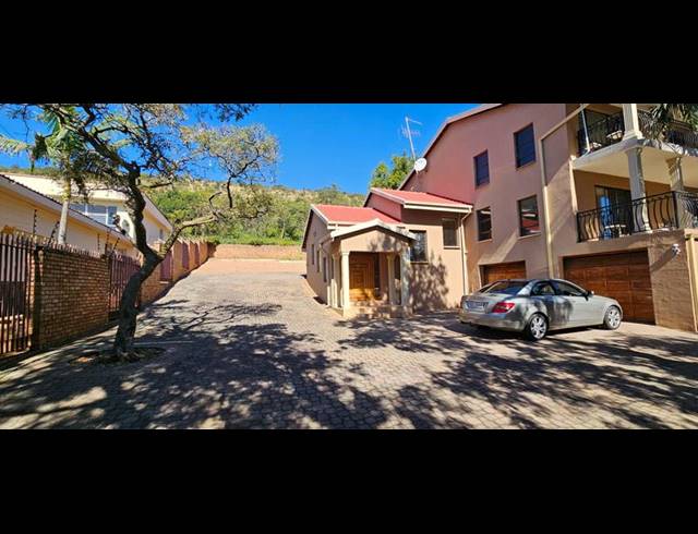 10 BEDROOM HOUSE FOR SALE IN MONTANA PARK